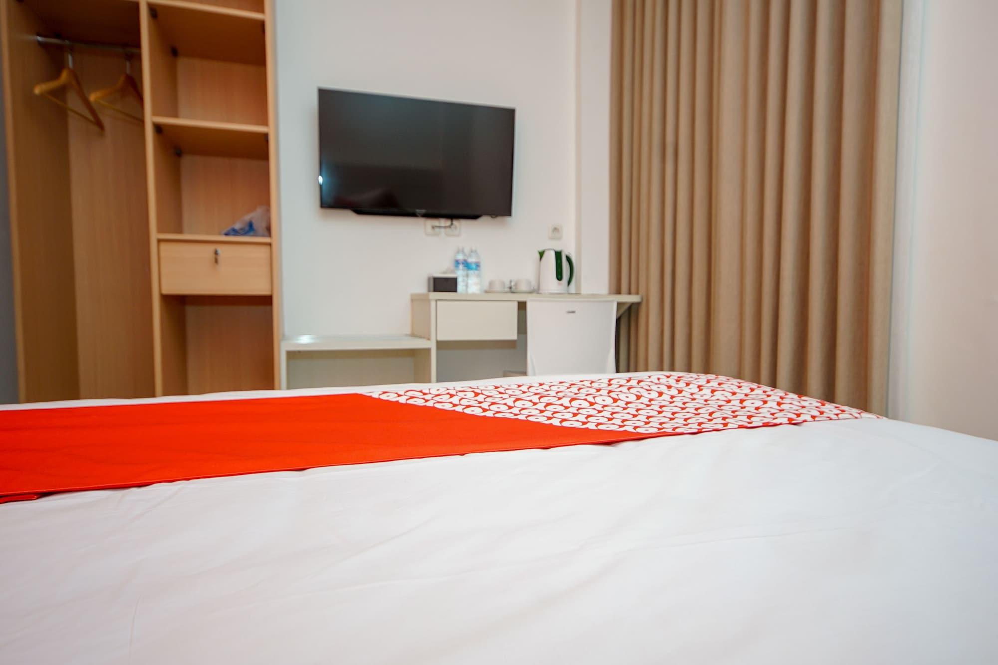 Oyo 344 Kr Hotel Palembang Exterior foto
