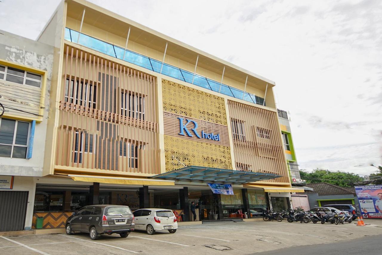 Oyo 344 Kr Hotel Palembang Exterior foto