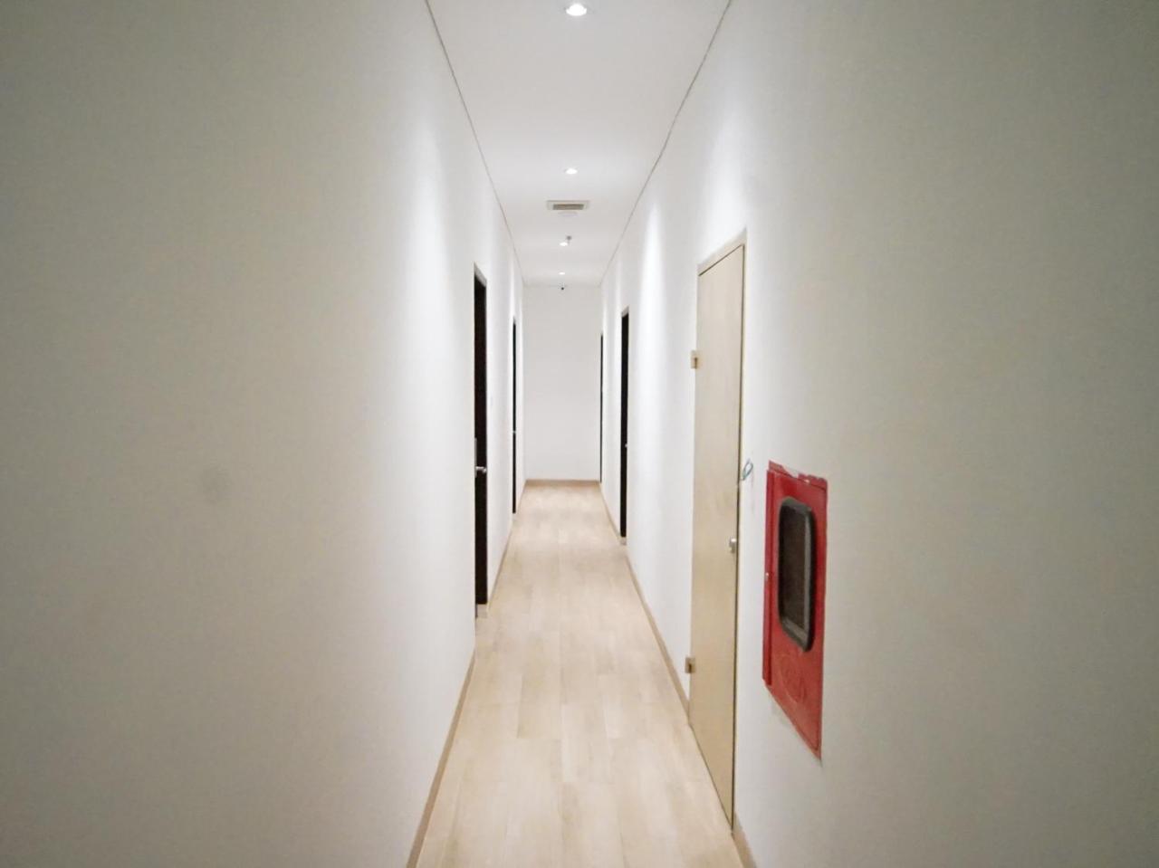 Oyo 344 Kr Hotel Palembang Exterior foto