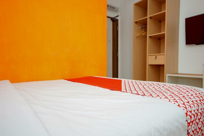 Oyo 344 Kr Hotel Palembang Exterior foto