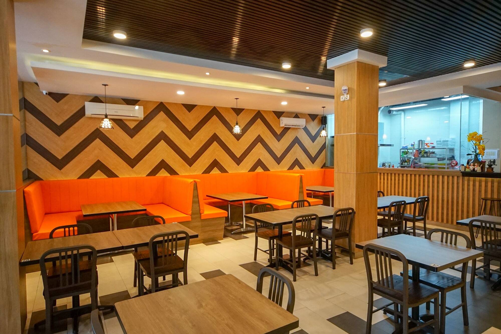 Oyo 344 Kr Hotel Palembang Exterior foto